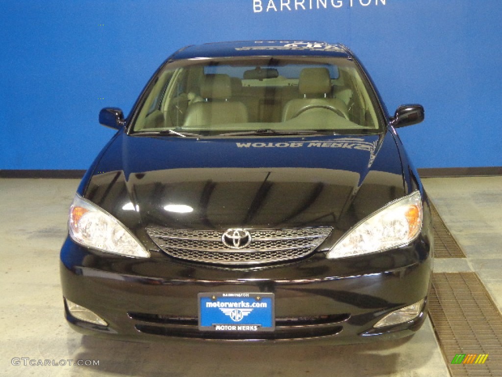 2004 Camry LE - Black / Stone photo #2