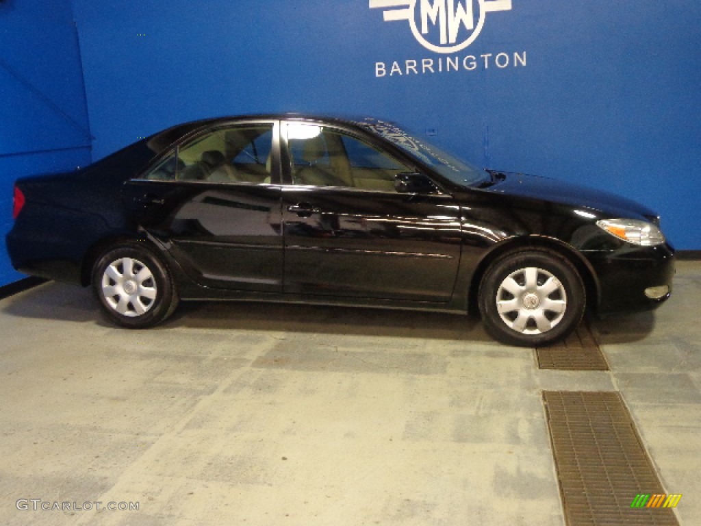 2004 Camry LE - Black / Stone photo #4