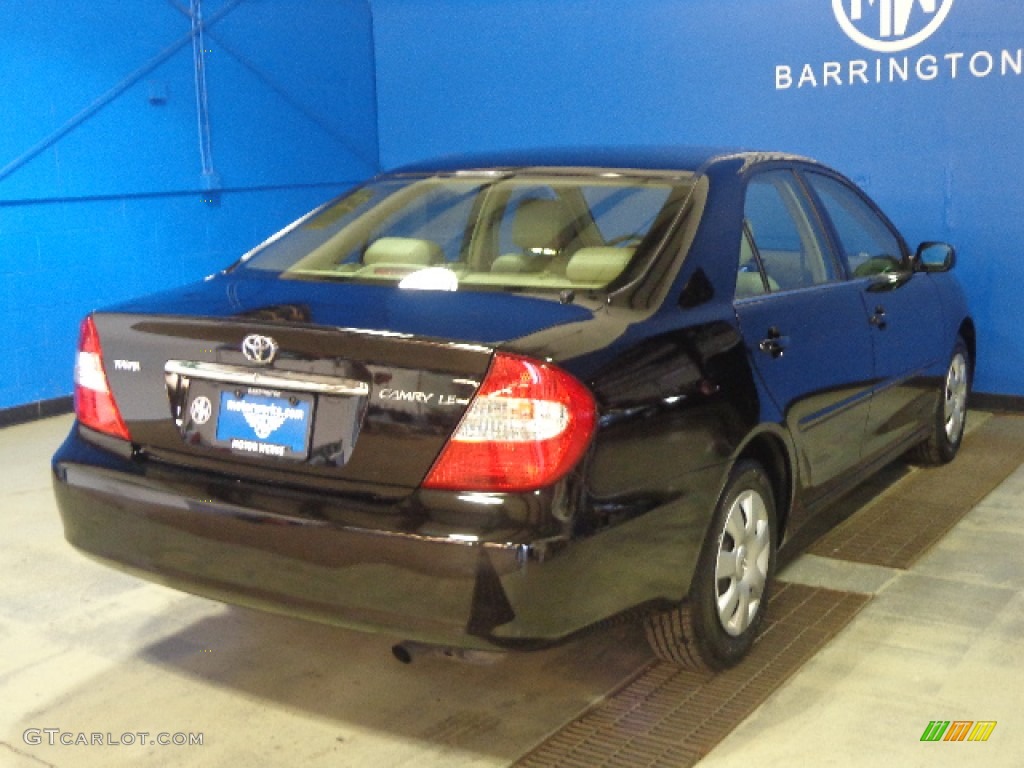 2004 Camry LE - Black / Stone photo #7
