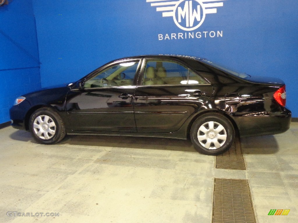 2004 Camry LE - Black / Stone photo #10