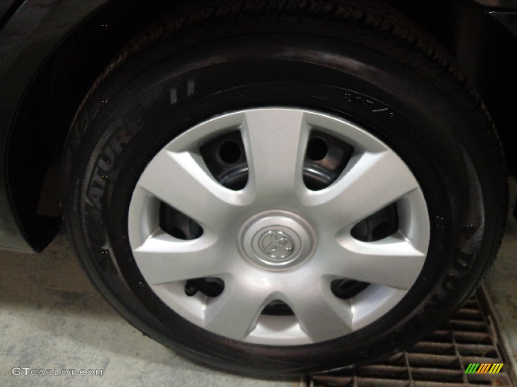 2004 Camry LE - Black / Stone photo #11