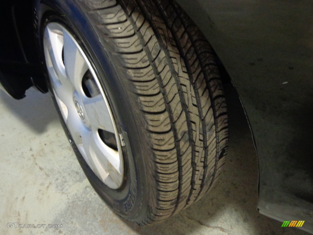 2004 Camry LE - Black / Stone photo #13