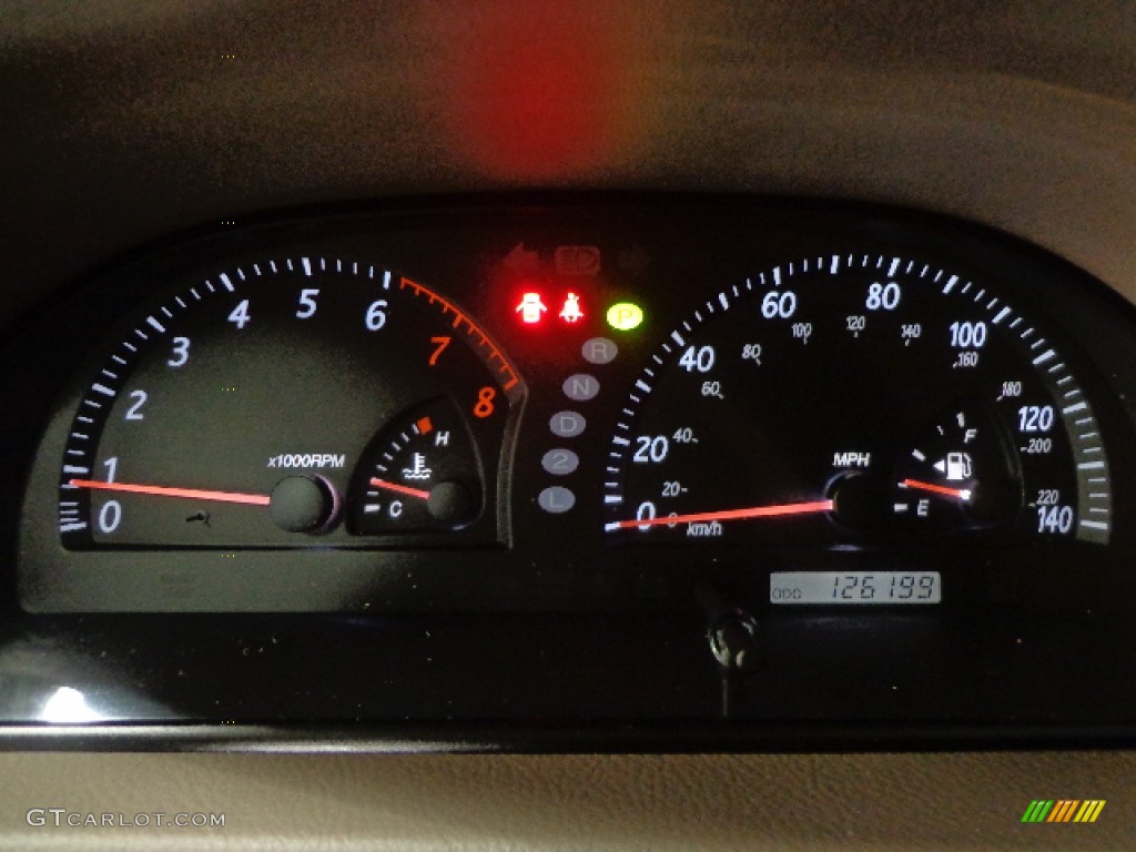 2004 Camry LE - Black / Stone photo #19