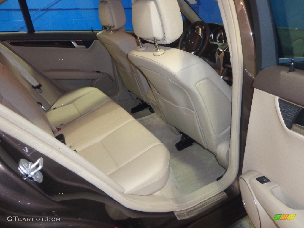 2013 C 300 4Matic Luxury - Dolomite Brown Metallic / Almond Beige photo #12