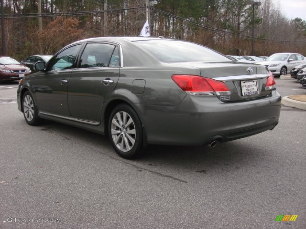 2012 Avalon Limited - Cypress Green Pearl / Light Gray photo #5