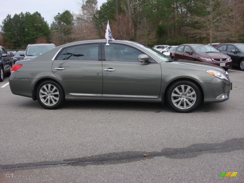 2012 Avalon Limited - Cypress Green Pearl / Light Gray photo #8