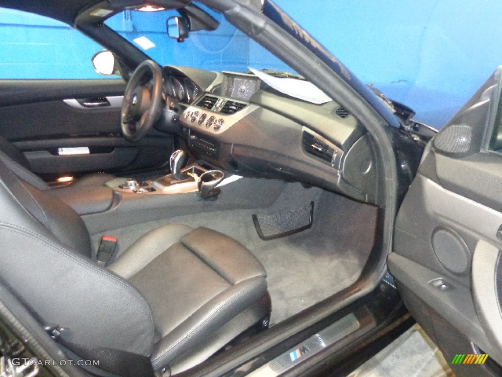 2011 Z4 sDrive35is Roadster - Black Sapphire Metallic / Black photo #25
