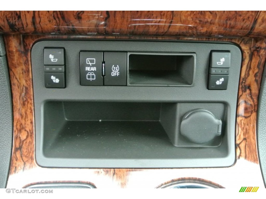 2014 Chevrolet Traverse LT Controls Photo #89375845