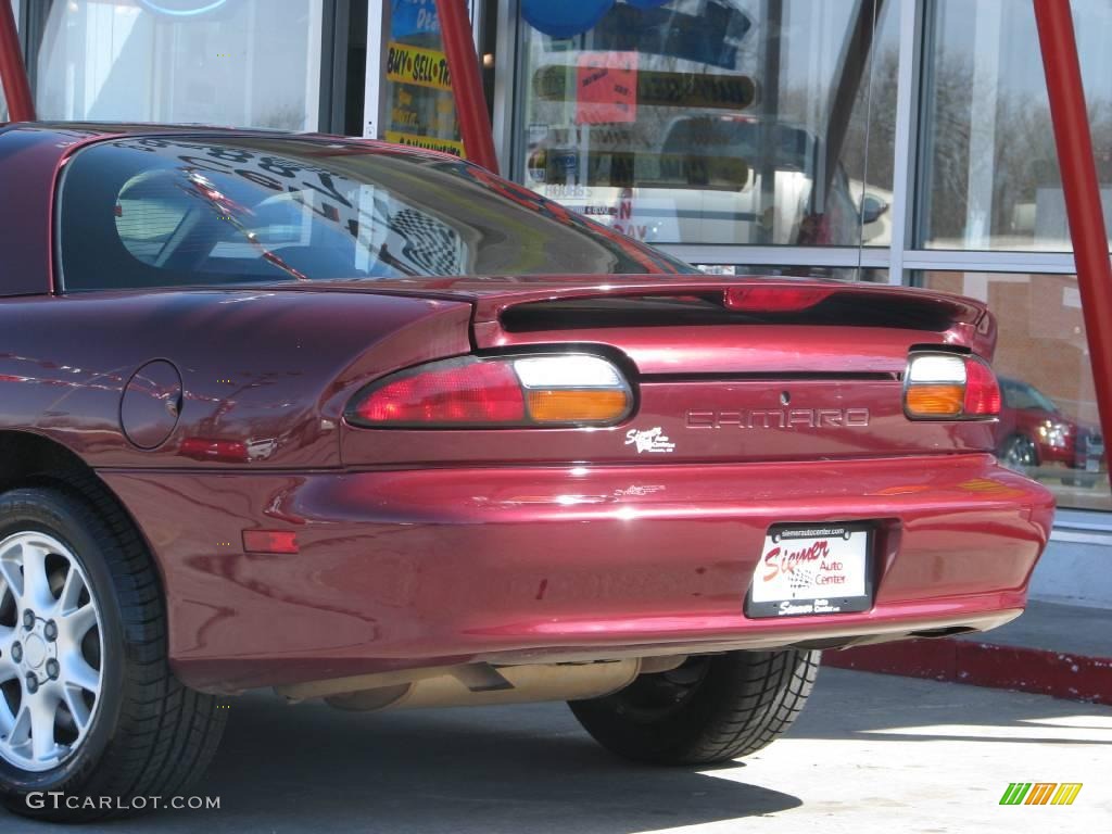 2002 Camaro Coupe - Monterey Maroon Metallic / Neutral photo #4