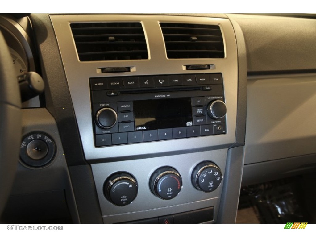 2008 Avenger SE - Silver Steel Metallic / Dark Slate Gray/Light Slate Gray photo #7