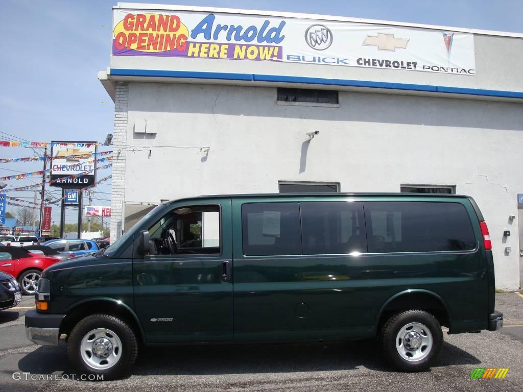 2004 Express 2500 Passenger Van - Dark Green Metallic / Medium Dark Pewter photo #3