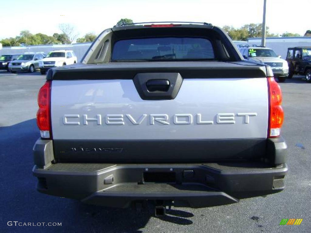 2004 Avalanche 1500 Z66 - Silver Birch Metallic / Dark Charcoal photo #40