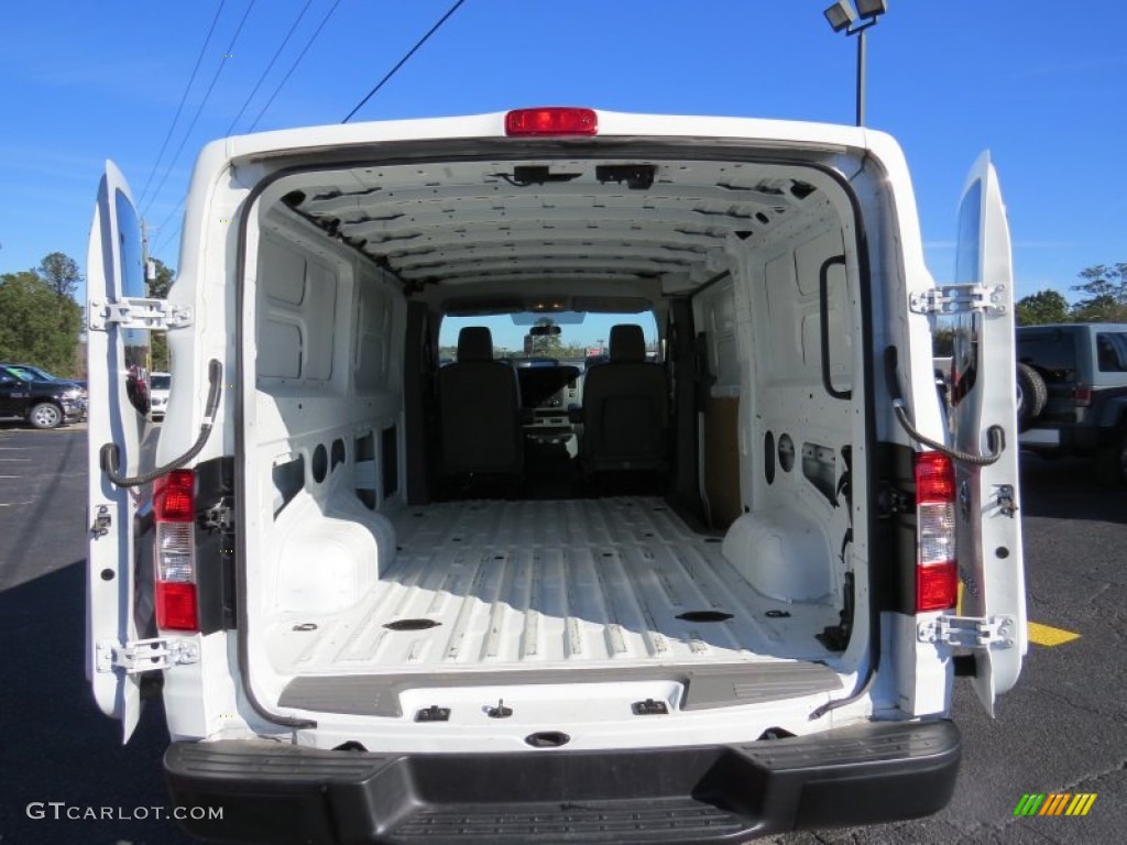 2013 NV 1500 S - Glacier White / Gray photo #14