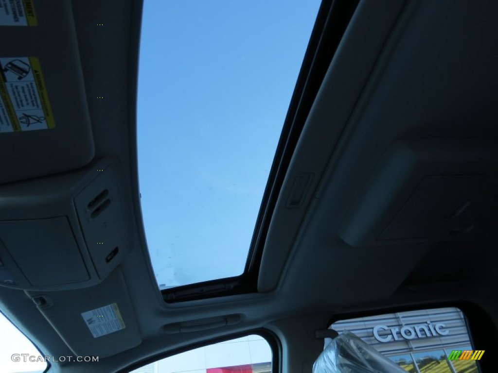 2014 Titan Pro-4X Crew Cab 4x4 - Cayenne Red / Pro-4X Charcoal photo #11