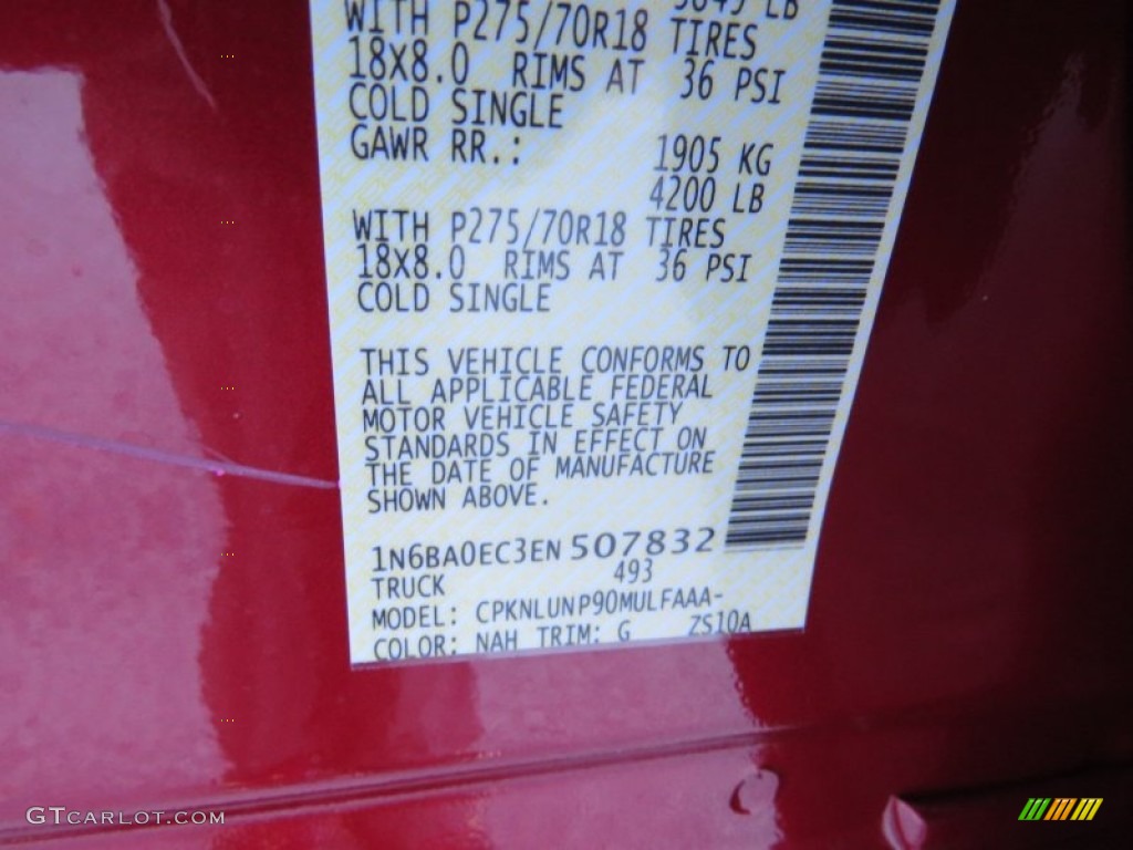 2014 Titan Pro-4X Crew Cab 4x4 - Cayenne Red / Pro-4X Charcoal photo #19