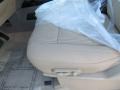 Glacier White - Titan SV King Cab Photo No. 9