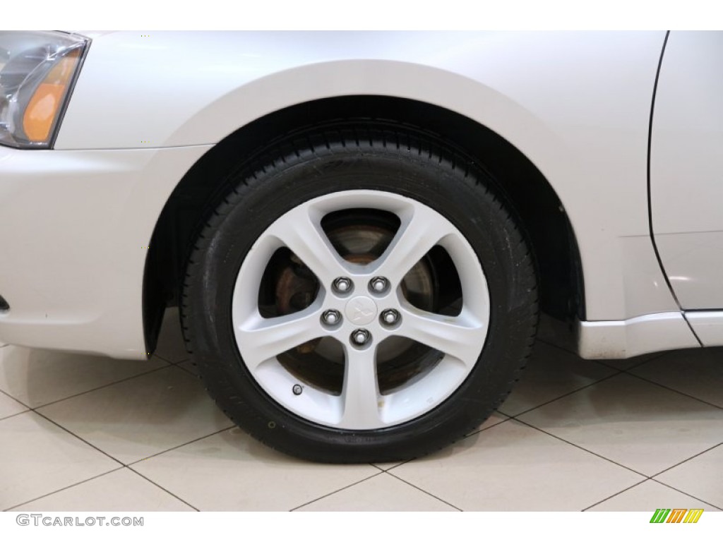 2009 Mitsubishi Galant ES Wheel Photos