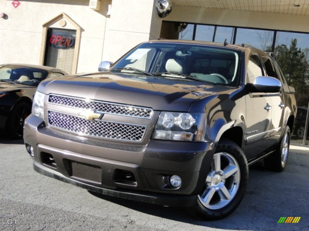 2010 Avalanche LTZ 4x4 - Taupe Gray Metallic / Dark Titanium/Light Titanium photo #1