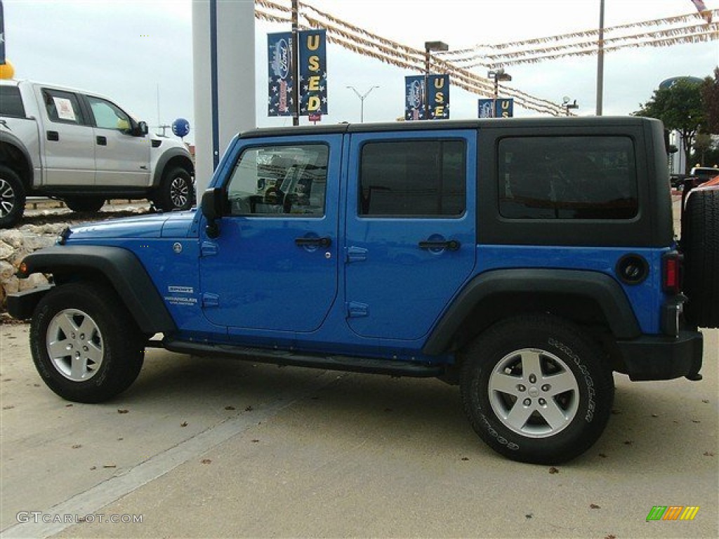 2011 Wrangler Unlimited Mojave 4x4 - Cosmos Blue / Black photo #6
