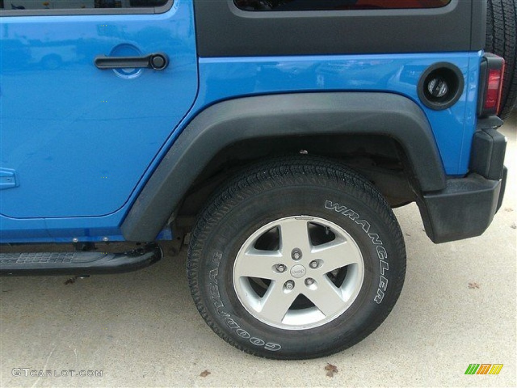 2011 Wrangler Unlimited Mojave 4x4 - Cosmos Blue / Black photo #7