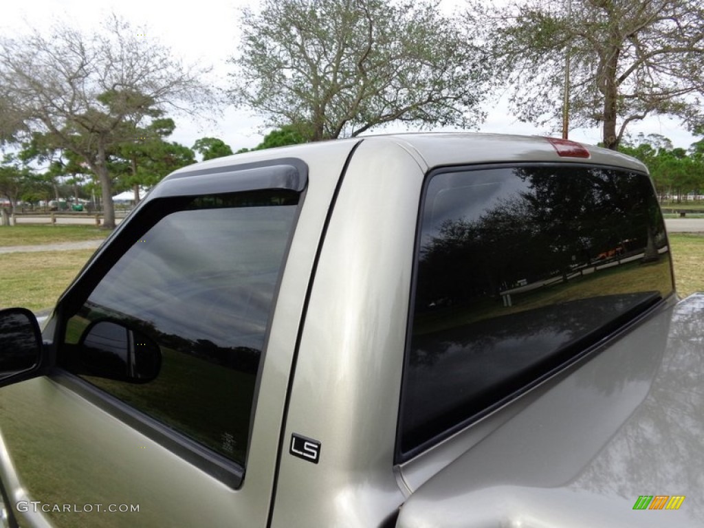 1998 S10 LS Regular Cab - Pewter Metallic / Beige photo #47