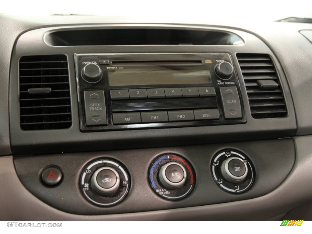 2006 Toyota Camry LE Controls Photo #89398770