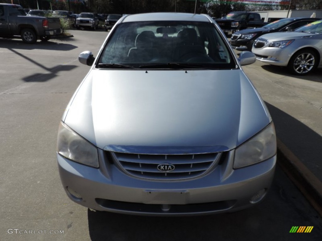 2005 Spectra EX Sedan - Clear Silver / Gray photo #2