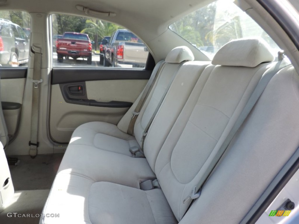 2005 Spectra EX Sedan - Clear Silver / Gray photo #8