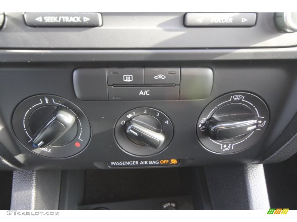 2014 Jetta S Sedan - Platinum Gray Metallic / Titan Black photo #15