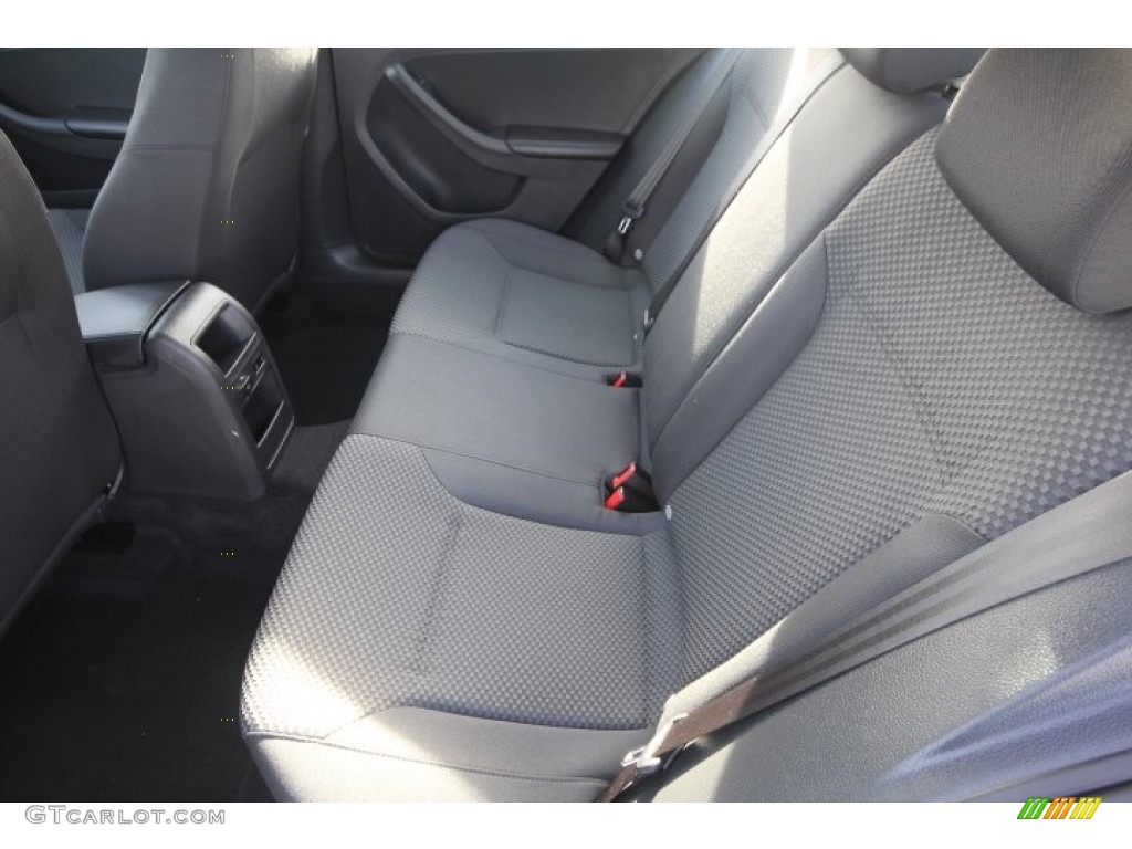 2014 Jetta S Sedan - Platinum Gray Metallic / Titan Black photo #18