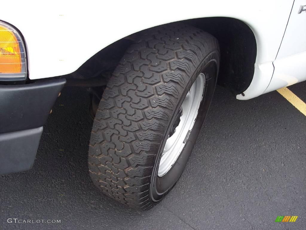 2003 Ram 1500 ST Quad Cab - Bright White / Taupe photo #50