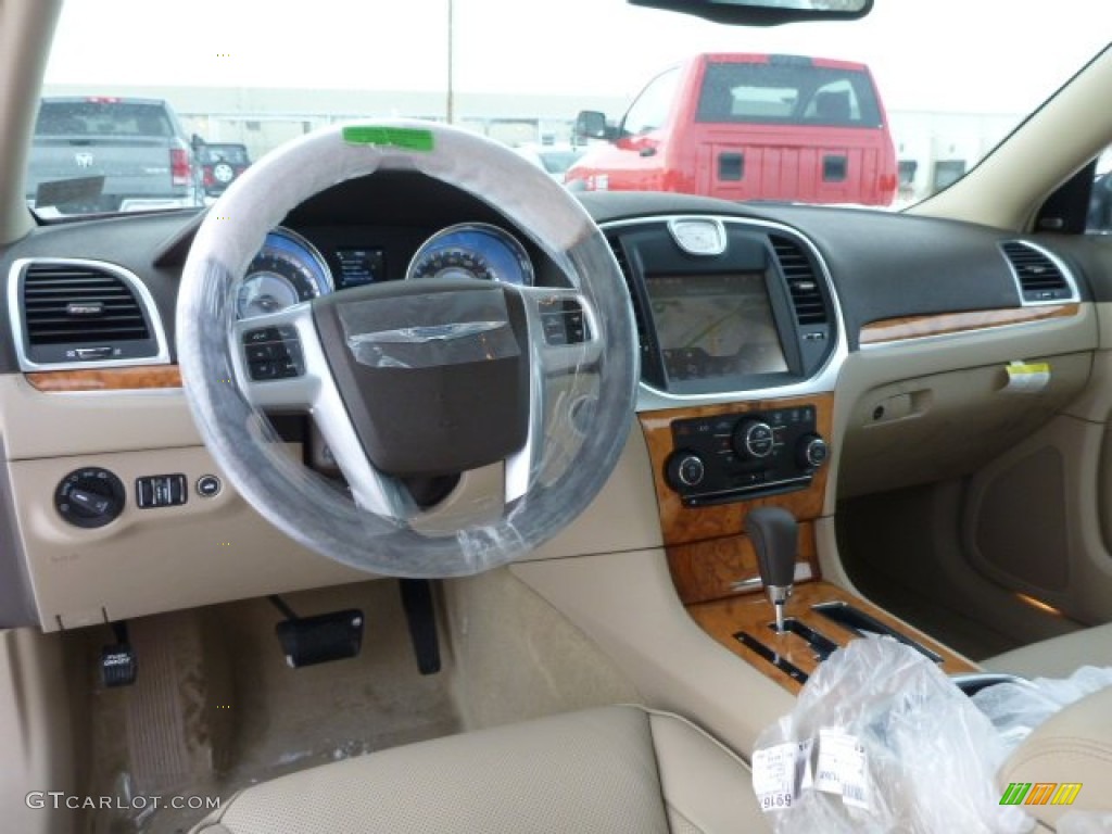 2014 Chrysler 300 C AWD Dashboard Photos