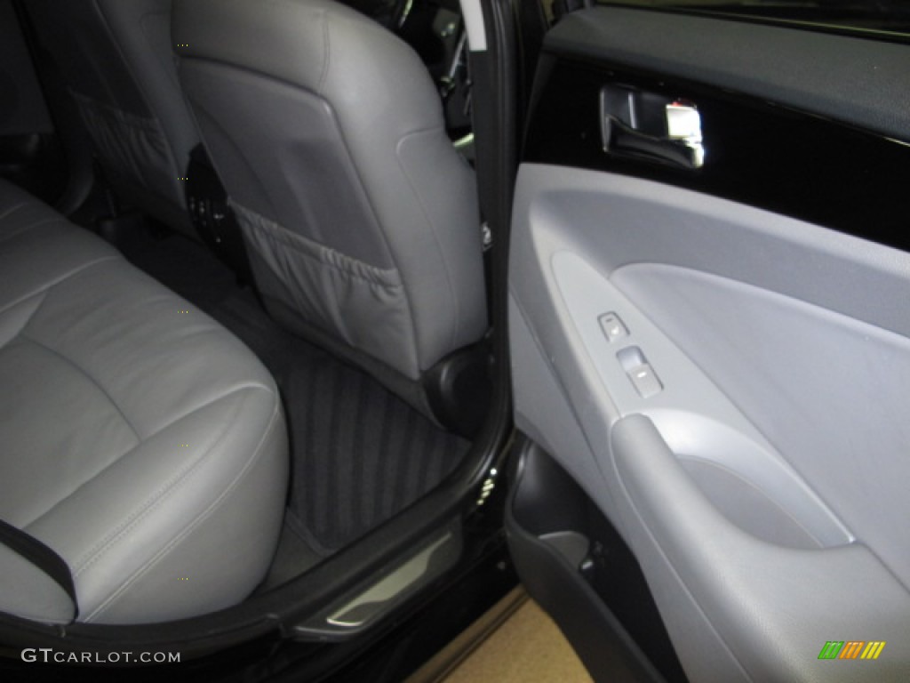 2011 Sonata Limited 2.0T - Midnight Black / Gray photo #16