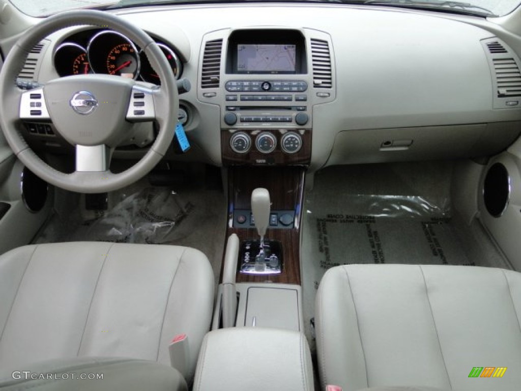 2006 Nissan Altima 3.5 SL Blond Dashboard Photo #89414042