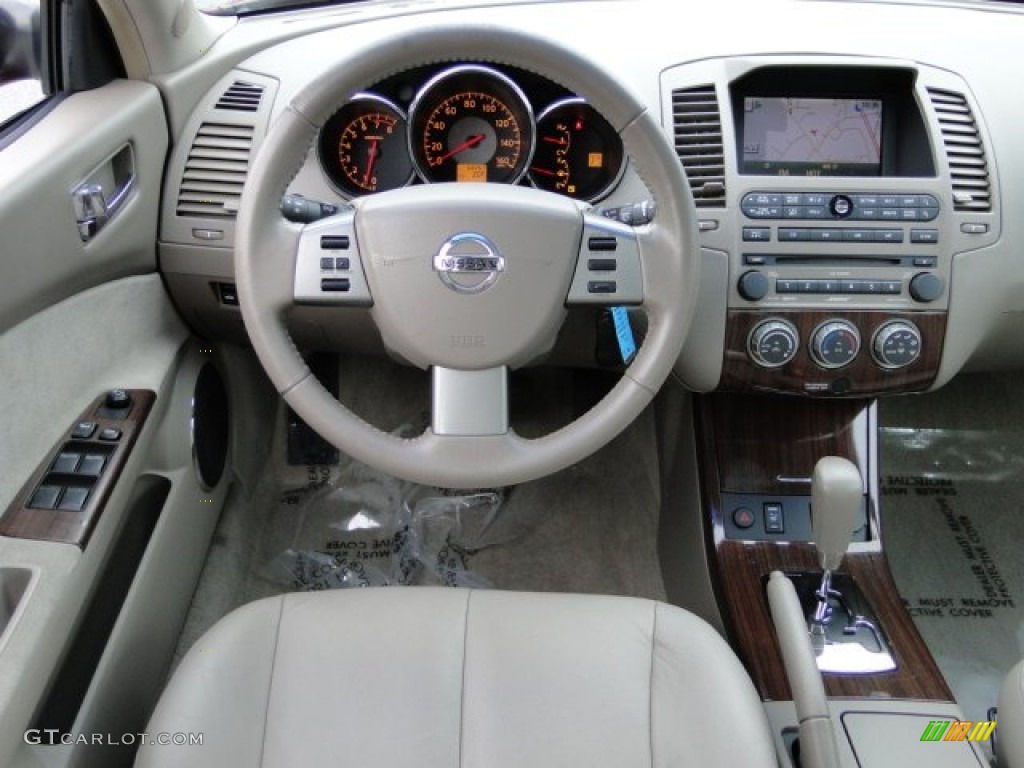 2006 Altima 3.5 SL - Code Red Metallic / Blond photo #14