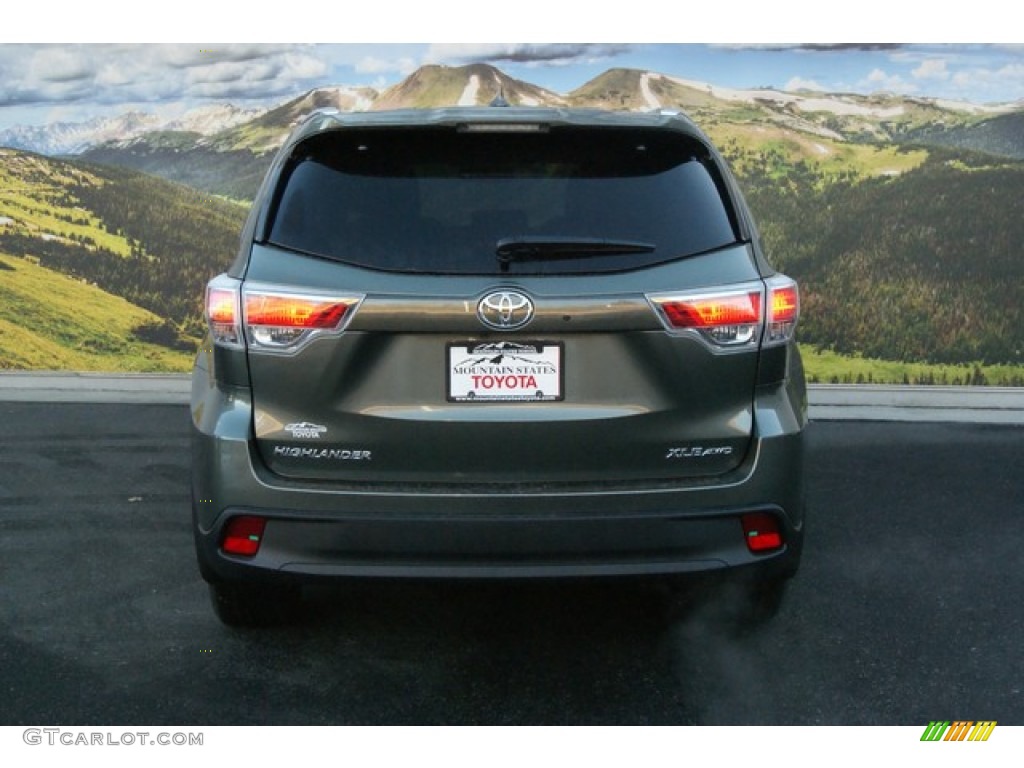 2014 Highlander XLE AWD - Alumina Jade Metallic / Ash photo #4