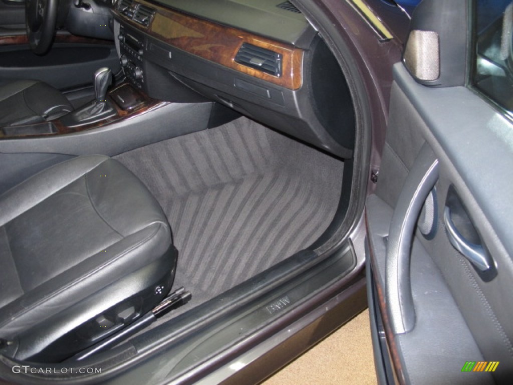 2006 3 Series 330xi Sedan - Sparkling Graphite Metallic / Black photo #17