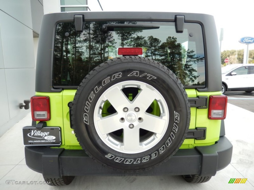 2012 Wrangler Sport 4x4 - Gecko Green / Black photo #3