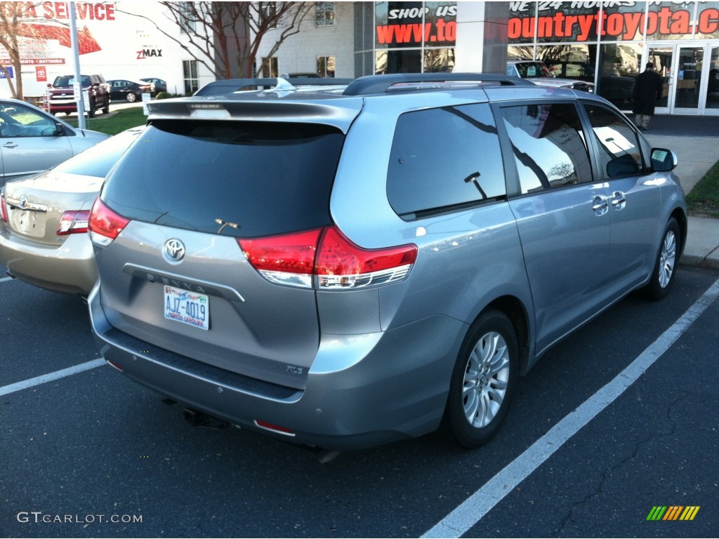 2012 Sienna XLE - Silver Sky Metallic / Light Gray photo #5