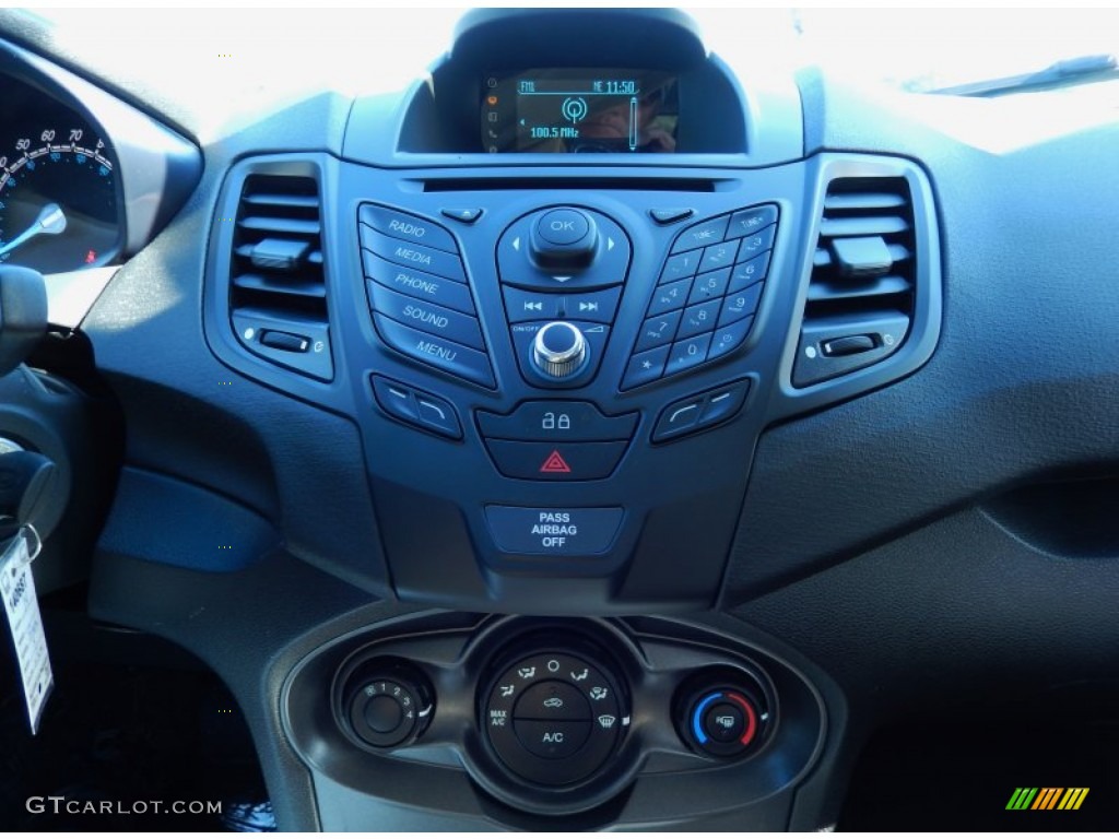 2014 Ford Fiesta S Hatchback Controls Photo #89420870