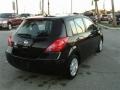 Super Black - Versa 1.8 S Hatchback Photo No. 9