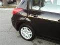 Super Black - Versa 1.8 S Hatchback Photo No. 14
