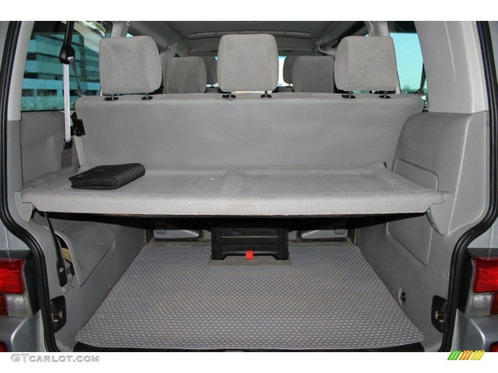 2002 Volkswagen EuroVan GLS Trunk Photos