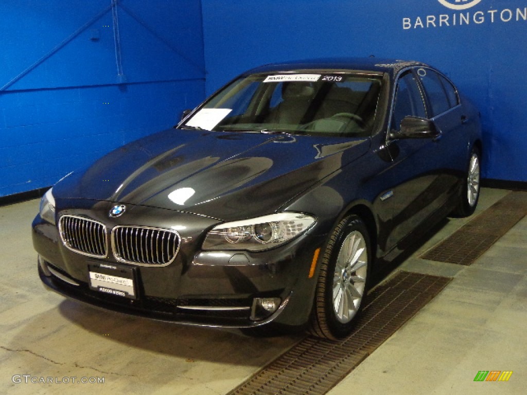 Dark Graphite Metallic II BMW 5 Series