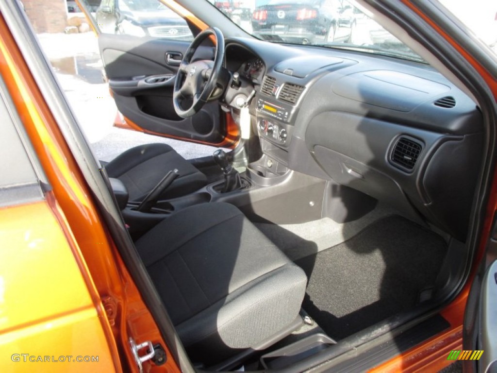 2006 Sentra SE-R Spec V - Volcanic Orange / Charcoal photo #28