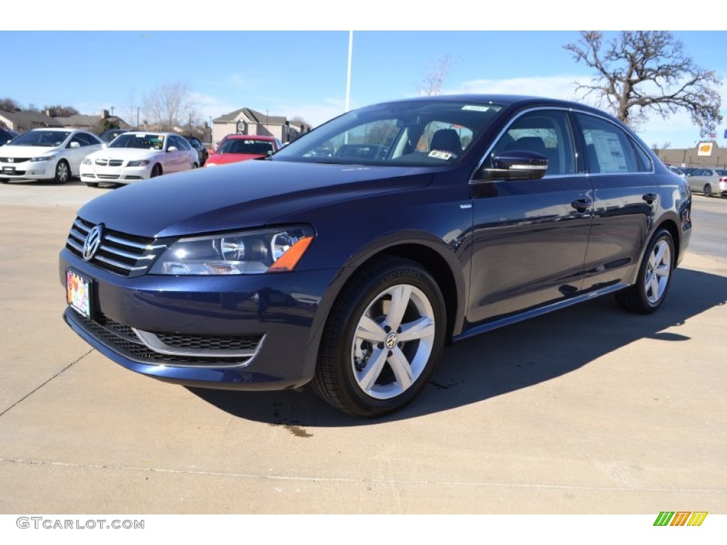 2014 Passat 1.8T Wolfsburg Edition - Night Blue Metallic / Titan Black photo #1