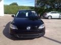 Black - Jetta SE Sedan Photo No. 8