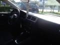 Black - Jetta SE Sedan Photo No. 12