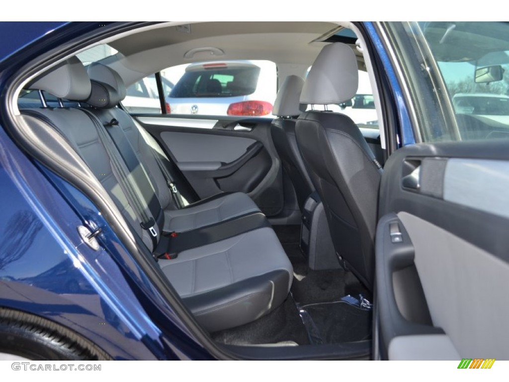 2014 Volkswagen Jetta Hybrid SEL Premium Rear Seat Photos