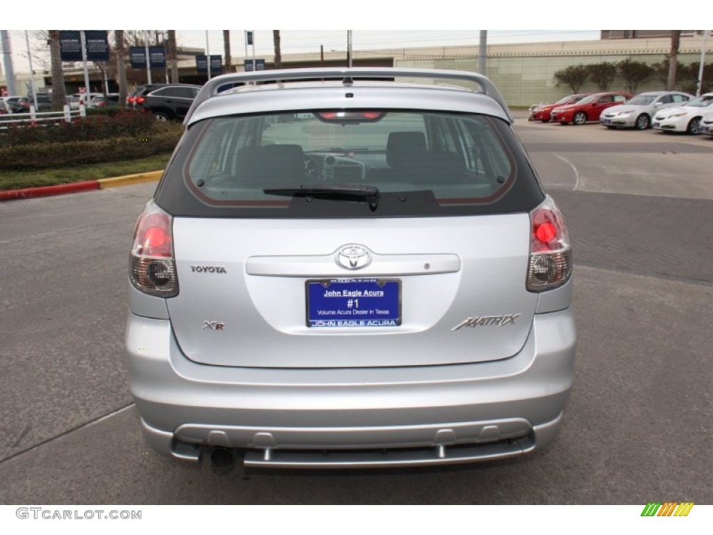 2006 Matrix XR - Silver Streak Mica / Stone Gray photo #4